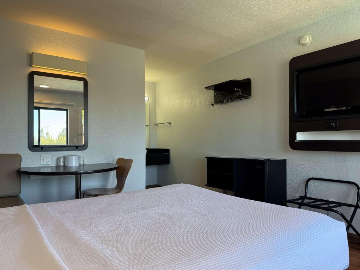 Motel 6-Simi Valley, Ca Dış mekan fotoğraf