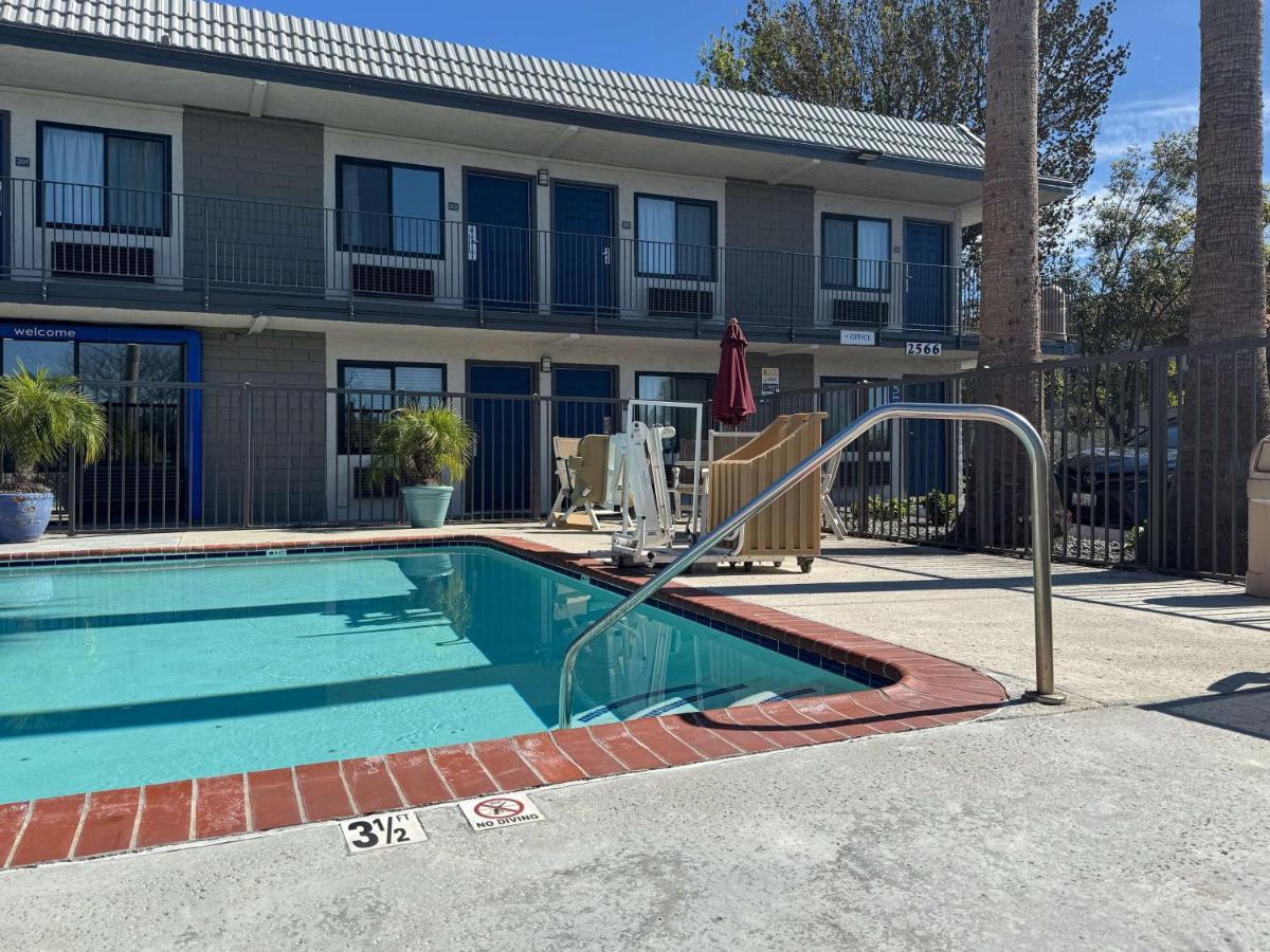 Motel 6-Simi Valley, Ca Dış mekan fotoğraf