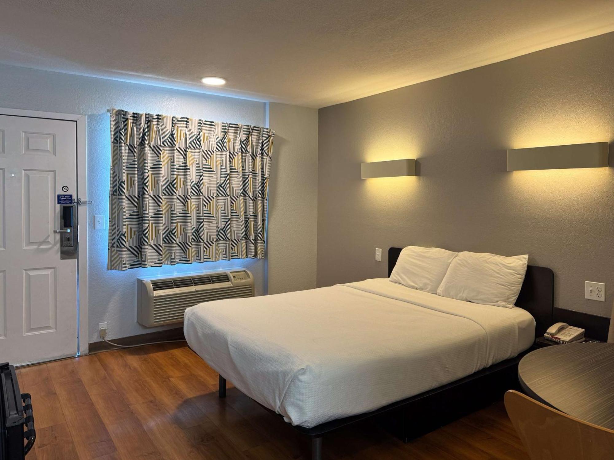 Motel 6-Simi Valley, Ca Dış mekan fotoğraf