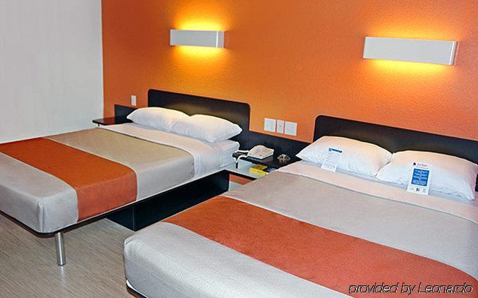 Motel 6-Simi Valley, Ca Dış mekan fotoğraf